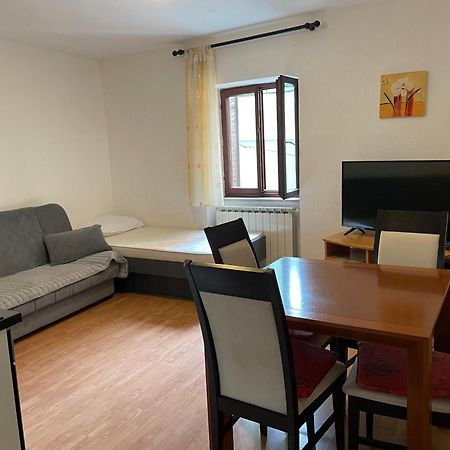Apartmaji Sara, Izola - Isola Zewnętrze zdjęcie
